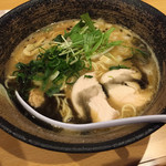 濃厚鶏ソバ 麺 ザ クロ - 