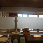 島武水産 - カウンター