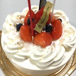 アンリ・シャルパンティエ - (料理)ザ・ショートケーキ(直径15cm：4～6人分)①