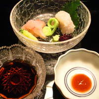 近又 - ぐじ(甘鯛)と鱧の焼霜は醤油と梅肉お好みで…。