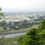 Ayuno Shou - 山から見た　川金
