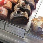 アンリ・シャルパンティエ - (メニュー)チョコレートのロールケーキ