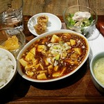 Daofu - 日替わり定食（スープ、ご飯おかわり自由）870円
