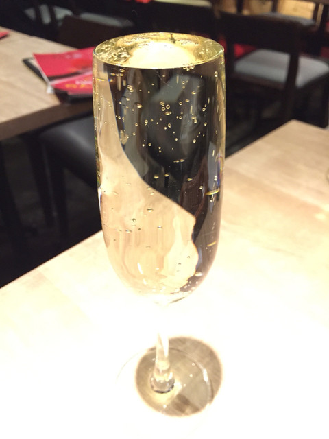 こぼれスパークリングと本格料理のワインバルは以前の混雑がなくなって穴場でした By Nao Sann ヴィノシティ マジス Vinosity Magis 神田 ビストロ 食べログ