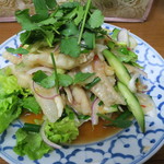 カウケン - ヤムレップムーナン（鶏の足のサラダ）