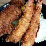 とんかつ春 - ミックス
                                エビ大きい！！！