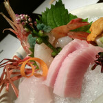 Assortment of three kinds of sashimi (for two people) from 2,200 yen