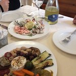 Seven Up - antipastoをお願いしたらどれも美味しいのでワインがボトルになりました（笑）