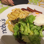 nobu’s - 6歳チビの好きな目玉焼きハンバーグ