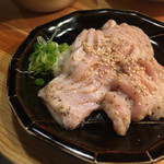 炭火焼肉ホルモン 徳臓 - アカセン塩　ハーフ