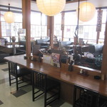 横綱 みこし - ｶｳﾝﾀｰ席方面から･･。