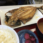 ヒモノ食堂 - 鯵の干物