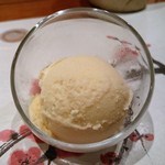 すし 市松 - 甘味　酒粕のアイスクリーム