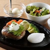 黒毛和牛粗挽き100%ハンバーグステーキ180g