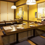 Takadaya - 6名席が2席で12名様用個室です。2席に分かれますがゆったりお座り頂けます。