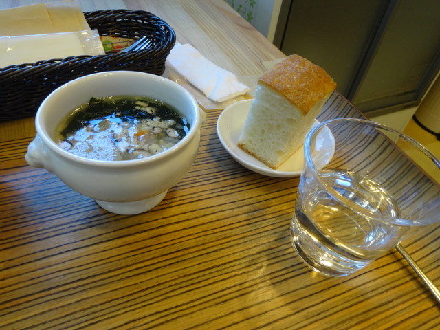 カフェ・ド・ラ・プラス（久慈）- 地元食材を活かす落ち着きカフェ