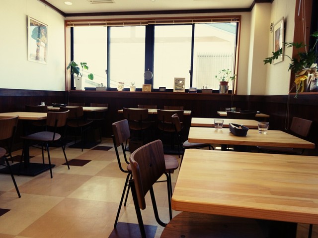 カフェ・ド・ラ・プラス（cafe de la place） - 久慈（カフェ）の写真