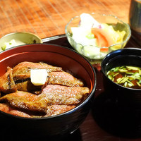 赤坂 津つ井 総本店 - ビフテキ丼