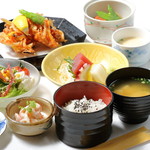 心根屋 - 1,080円　ランチ9品