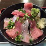 魚亥子 - 2017.2.11  マグロとヒラマサのmix丼