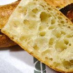 パンデュース - バゲットトラディショナル　210円　断面