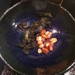 麺処 銀笹 - 薬味（海苔と揚げニンニク）