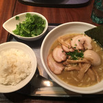 パクチーパクチー - 