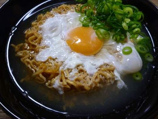 Shirokiya Shijonawatehigashiguchiekimaeten