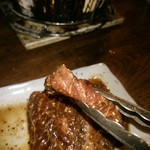 ホルモンさわ - 結構な厚さでしょう？