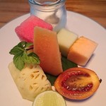 Alaya Resort Kuta - フルーツ