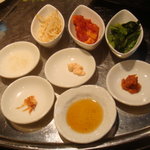 韓国亭豚や - ナムル、味噌、胡麻油等