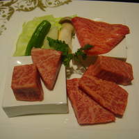 仙台牛焼肉 花牛 - 角切りサーロイン / ヒレ / 上カルビ/ 霜降り上ロース