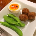 Gomi Tori - 口取り
                        名古屋コーチンゆで卵、名古屋コーチン団子唐揚、枝豆