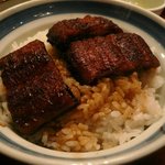 福田屋 - うなぎ丼（4切）