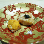 紀尾井町 三谷 - 揚げたからすみと根室産バフンウニ、そして観音崎産ノドグロにキャビアを添えて