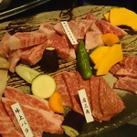 精肉卸問屋直営 備長炭火焼肉 和牛屋 - 