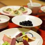 花月 - 手前・・・ウドのワイン煮と鴨がとっても旨い