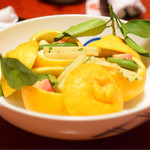 花月 - 和歌山産三宝柑の中に・・・