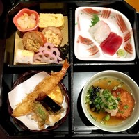 逸品料理屋 流石 - 松花堂弁当 @1,200円 こちらにごはんとお椀がつきます。