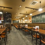 近江町食堂 - １階店内（最大４２席）