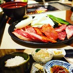 清香苑 - ミックス定食 1300円