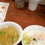 広島タイ料理 マナオ - ランチスープ&サラダ