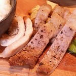 カジュアル レストラン&バー マカロニ - 糸島豚スライスのソテー