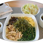 湯布院展望カフェレストランMAP - 冠地どり鶏飯（けいはん）セット