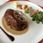 モナリザ - 加賀レンコンで包んだ能登の七面鳥のパテ 茸のピューレ