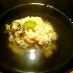 蓮 - ふわふわとした真薯の中で穴子がトロッと蕩ける。吸地のごく軽いあたりとともに美味！