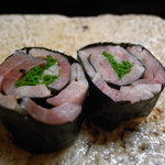 日本橋橘町　都寿司 - しめ鯖の大葉、生姜葱巻