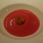 エル ブランシュ - ウニとホタテとビーツのスープ
