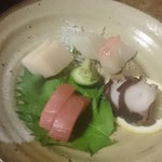 しゃくなげ荘 - 