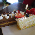 パティスリー シュクレ - （左から）キャラメル・モカ、たっぷりいちごのフルーツショート